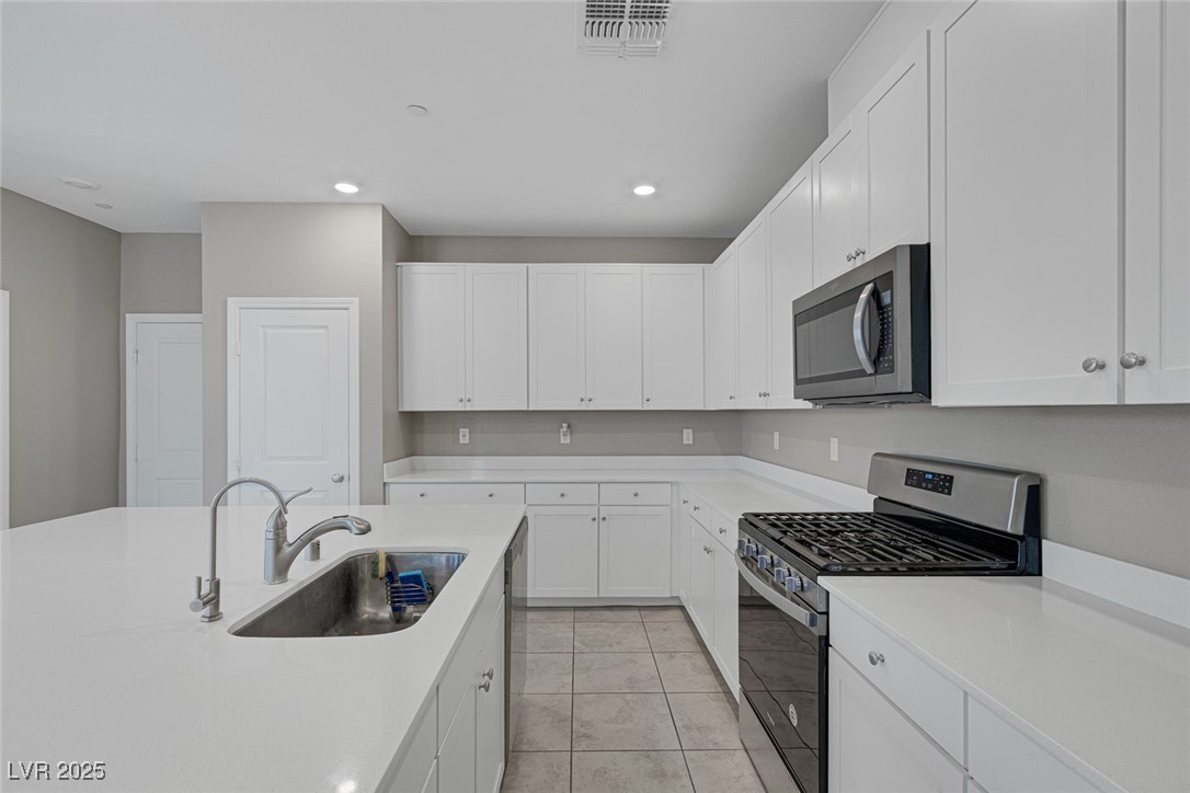 3220 Palindrome Avenue