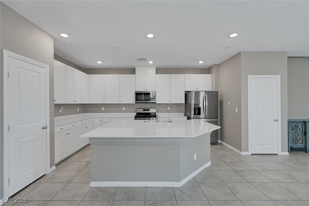 3220 Palindrome Avenue