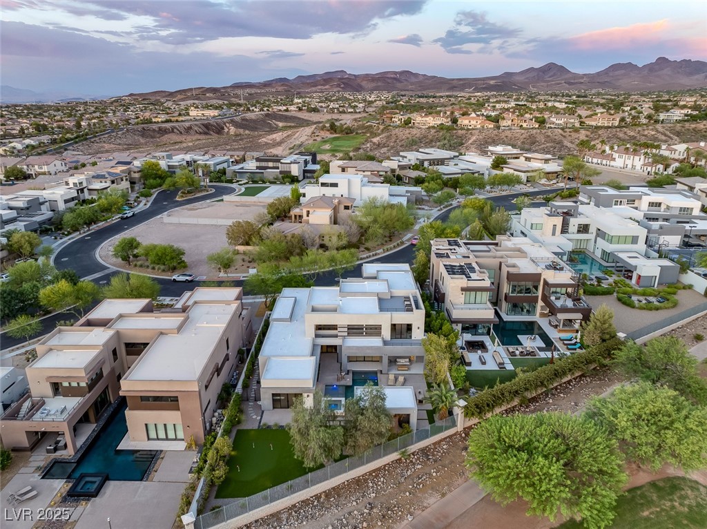 1337 Villa Barolo Avenue