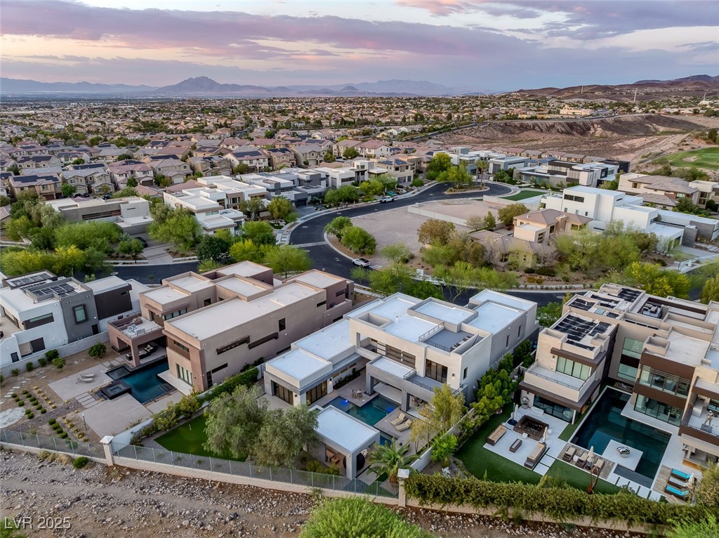 1337 Villa Barolo Avenue