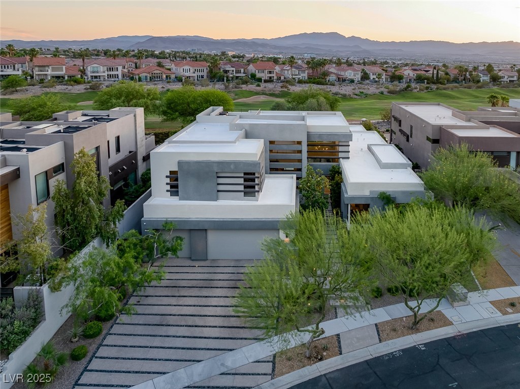 1337 Villa Barolo Avenue