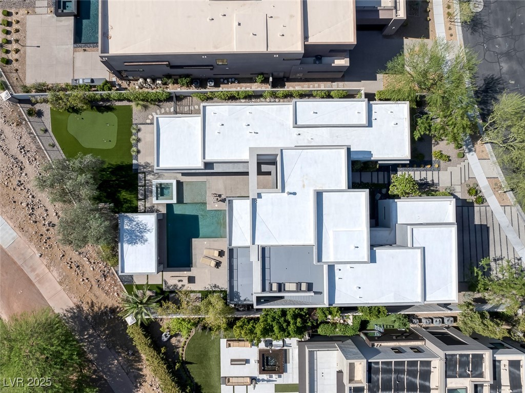 1337 Villa Barolo Avenue