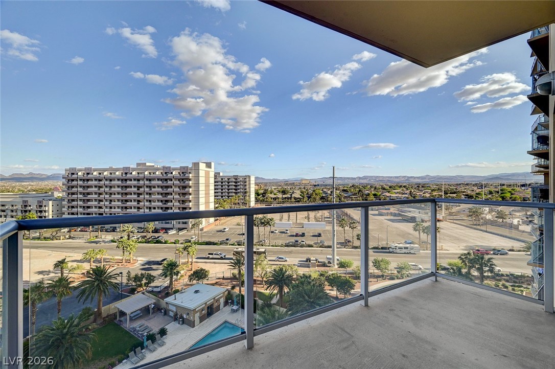 8255 Las Vegas Boulevard 813