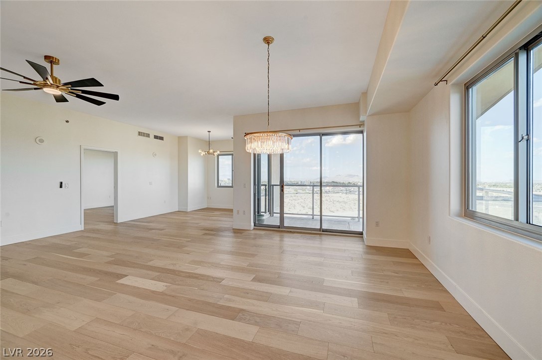 8255 Las Vegas Boulevard 813