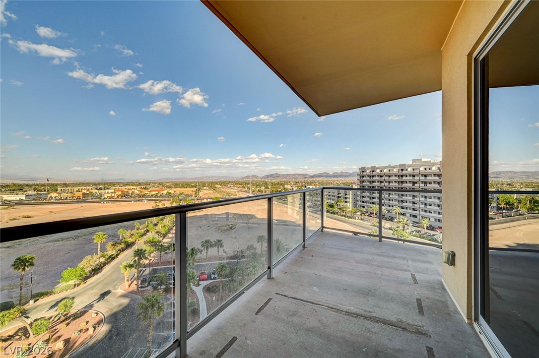 8255 Las Vegas Boulevard 813