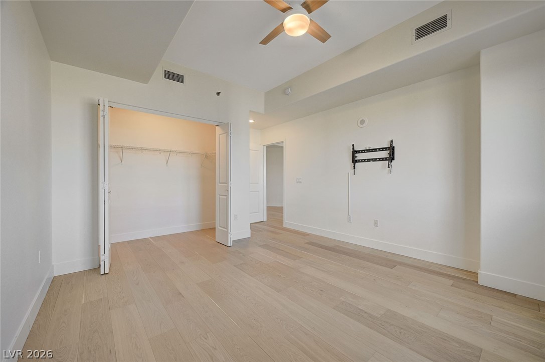 8255 Las Vegas Boulevard 813