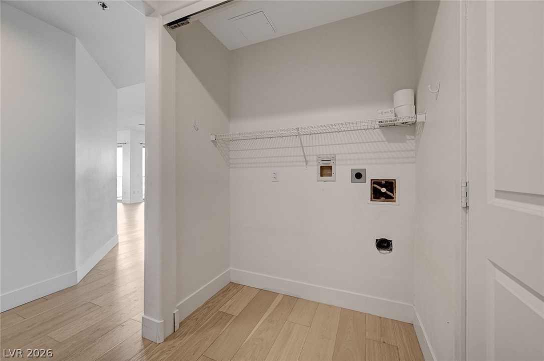 8255 Las Vegas Boulevard 813