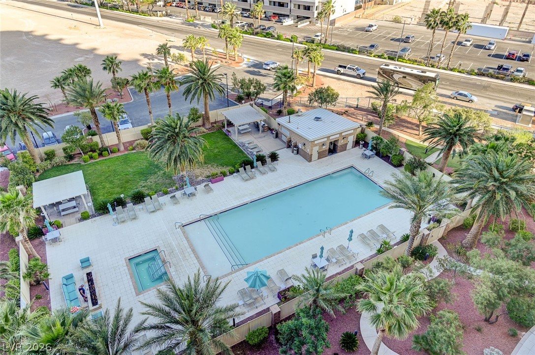 8255 Las Vegas Boulevard 813