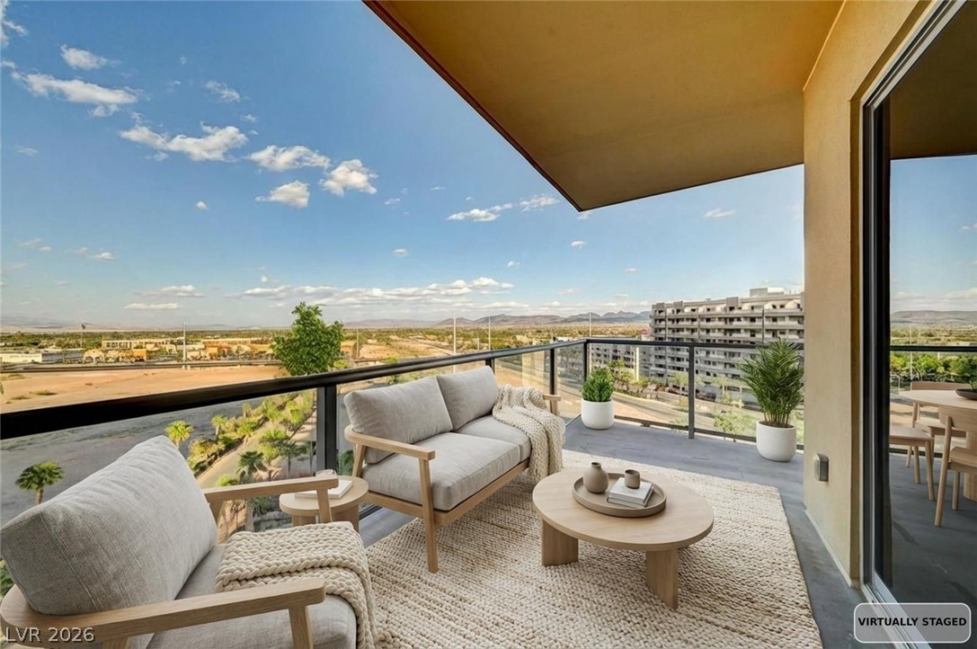 8255 Las Vegas Boulevard 813