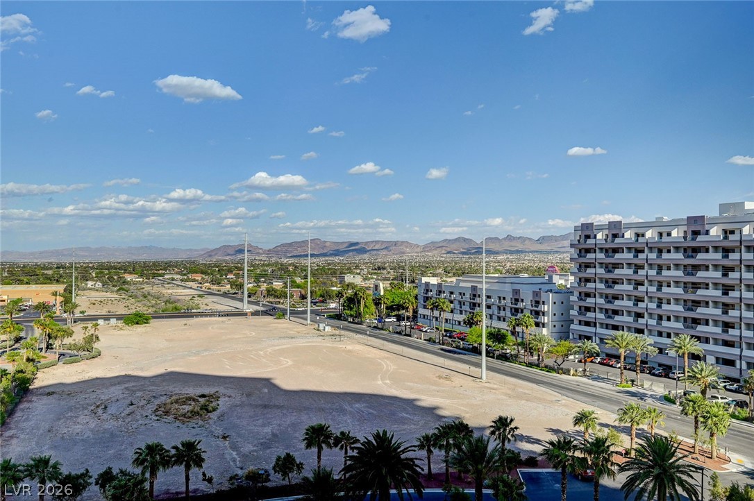 8255 Las Vegas Boulevard 813