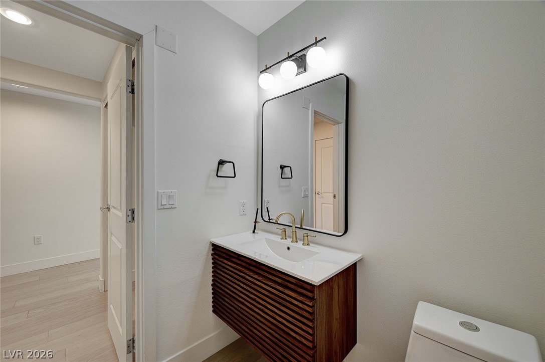 8255 Las Vegas Boulevard 813