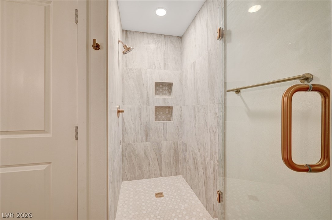 8255 Las Vegas Boulevard 813