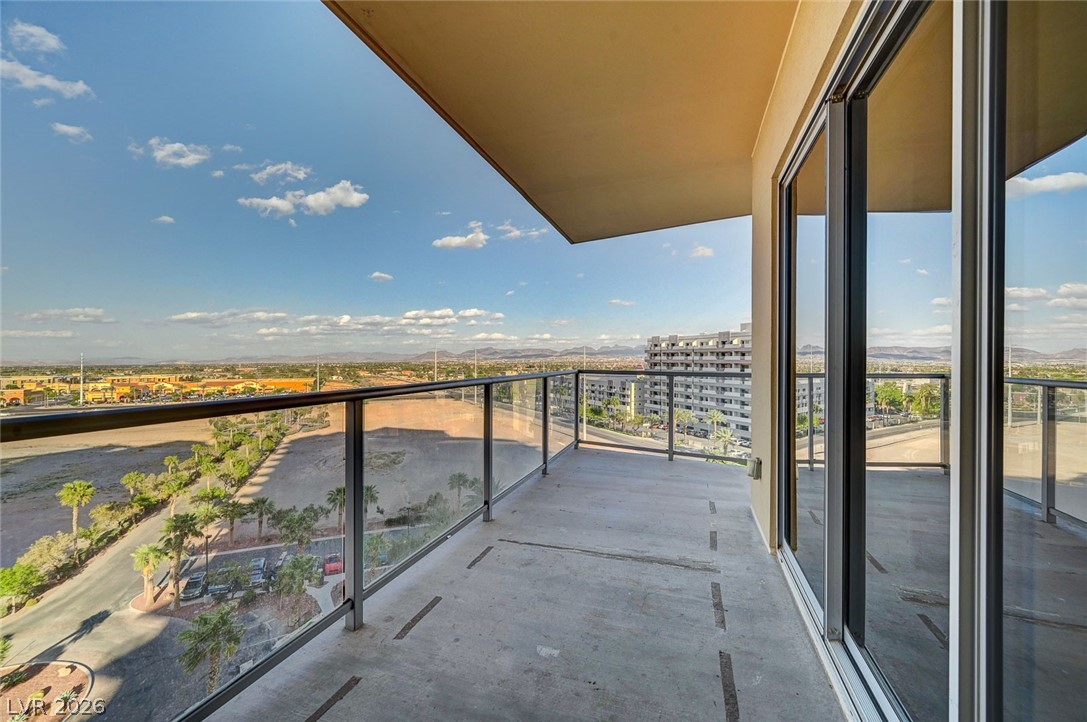 8255 Las Vegas Boulevard 813