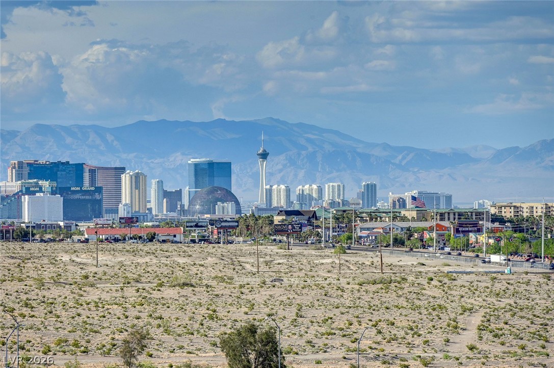 8255 Las Vegas Boulevard 813