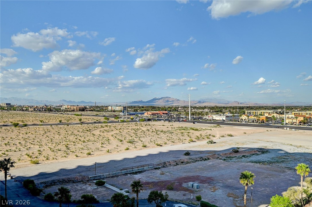8255 Las Vegas Boulevard 813