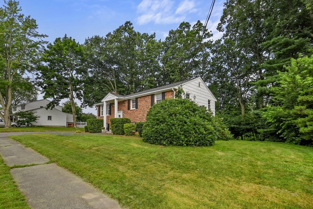 15 Whippoorwill Drive