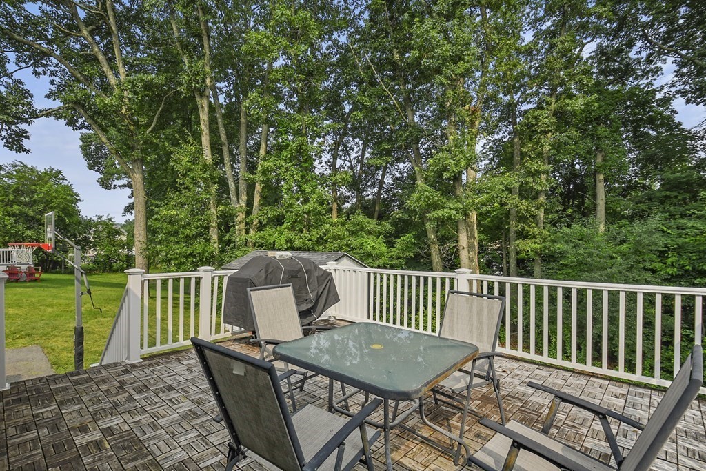 15 Whippoorwill Drive