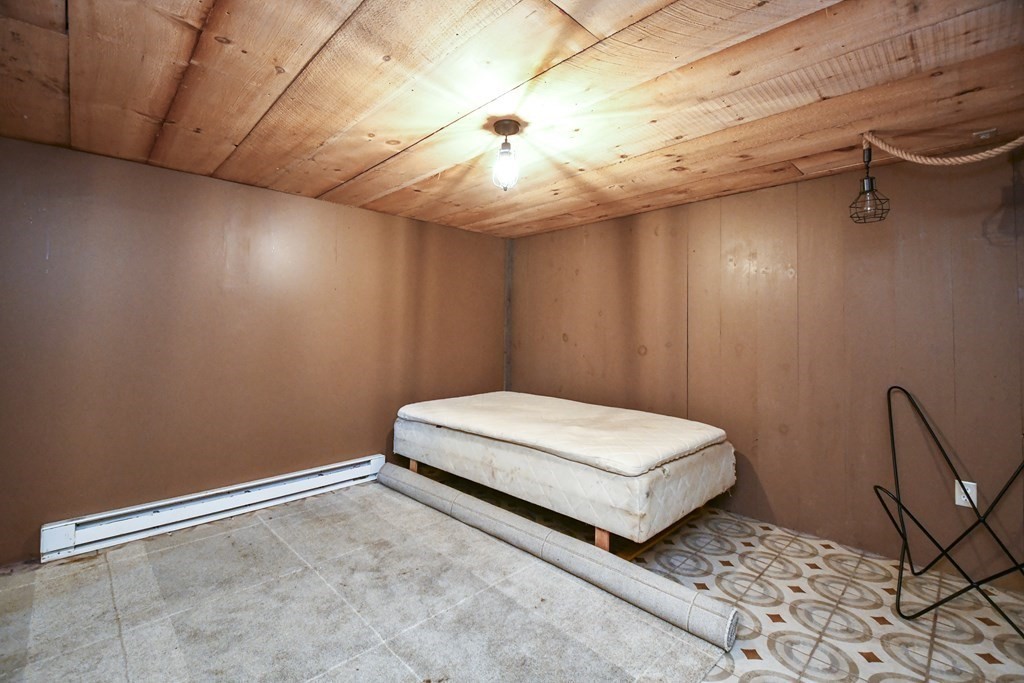 38 Warebrook Village