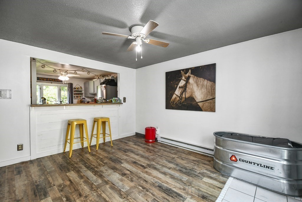 38 Warebrook Village