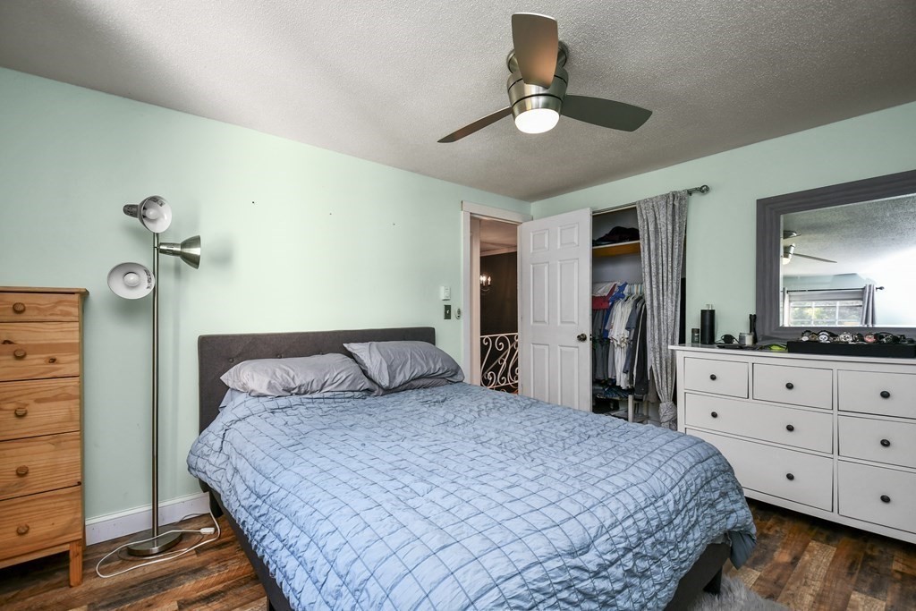 38 Warebrook Village