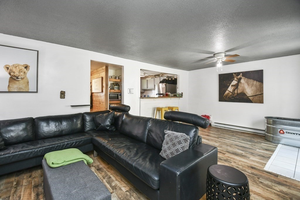 38 Warebrook Village