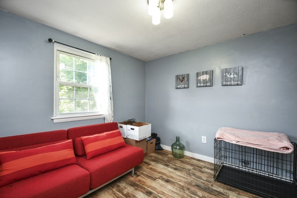 38 Warebrook Village