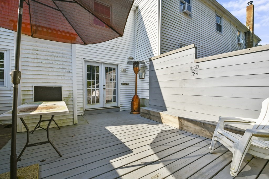 38 Warebrook Village