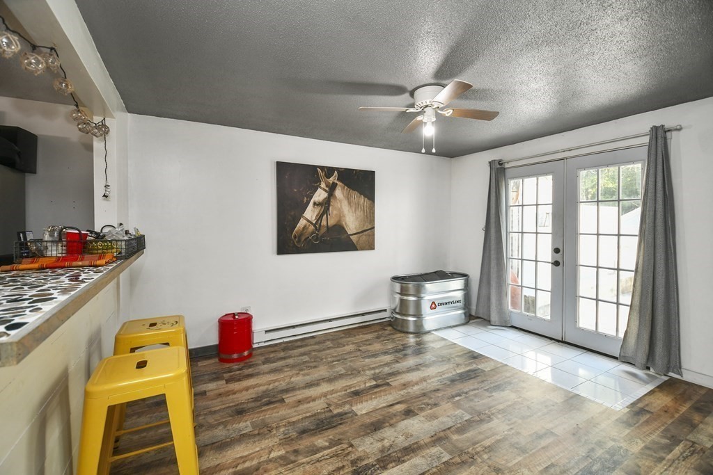 38 Warebrook Village