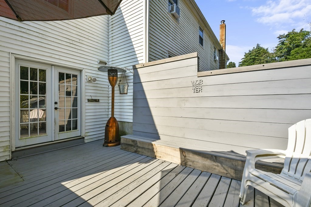 38 Warebrook Village