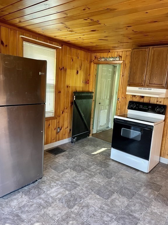 44 Manning Rd