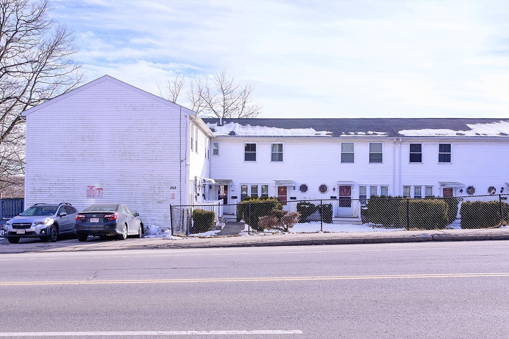 262 Belmont St # 8