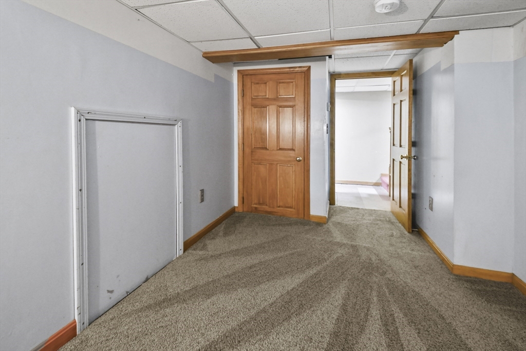10 Lambert Cir