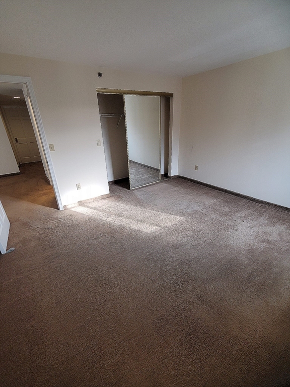 44 Elm St # 404