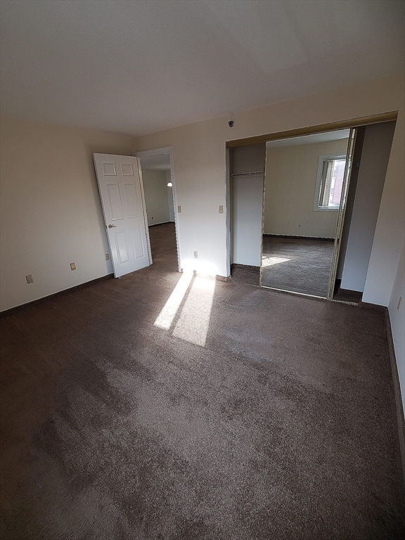 44 Elm St # 404