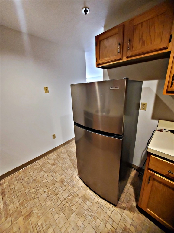 44 Elm St # 404