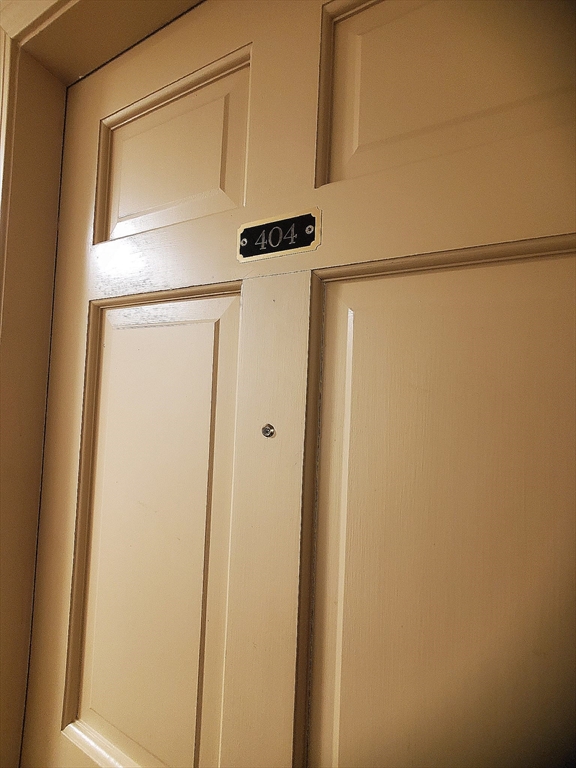 44 Elm St # 404
