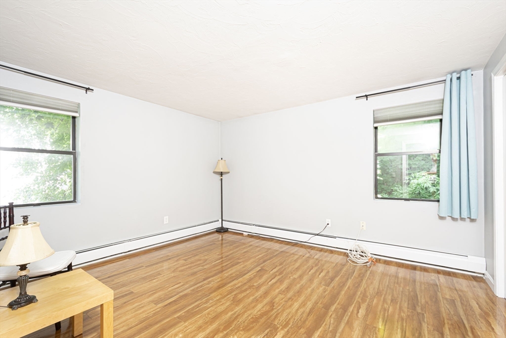 199 Perry Ave # 3