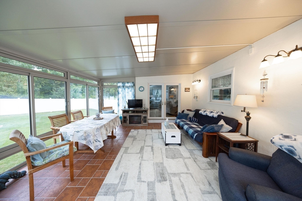 49 Dennis Whitney Rd