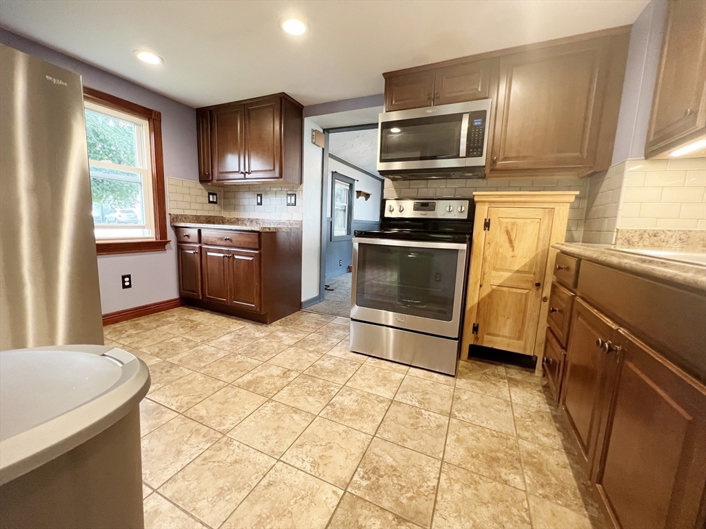 19 Dogwood Rd