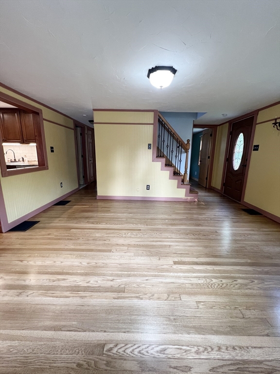 19 Dogwood Rd