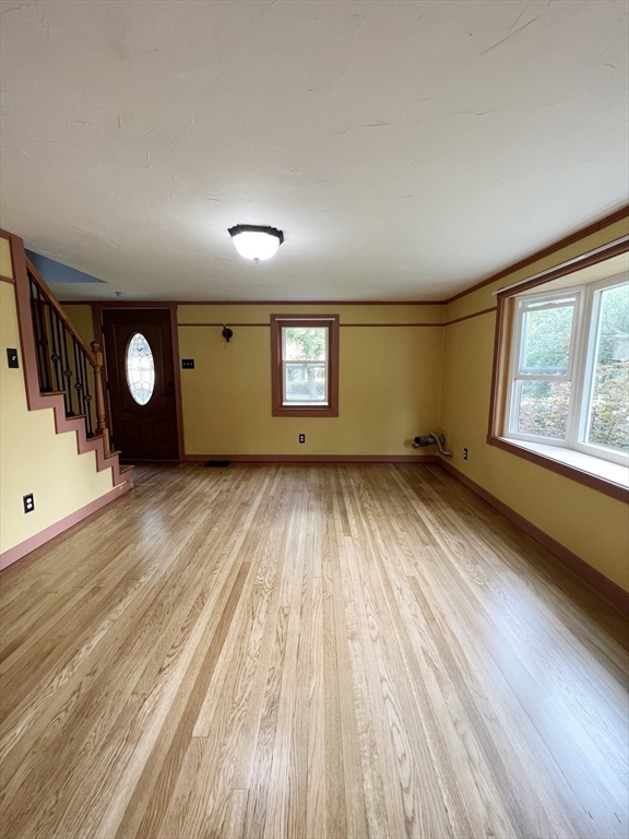 19 Dogwood Rd