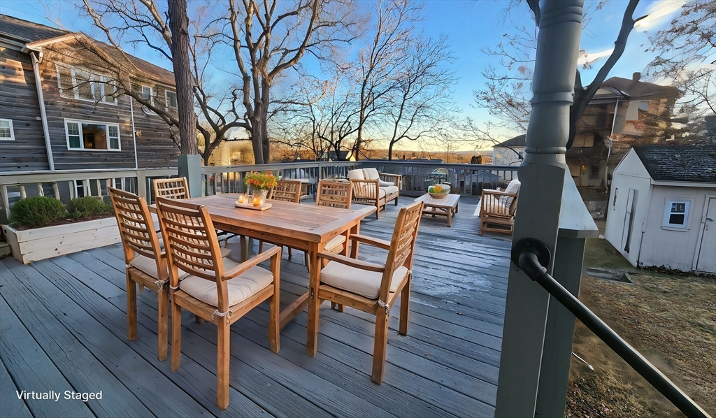 27 Ingleside Ave