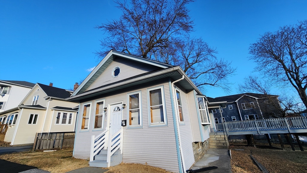 27 Ingleside Ave