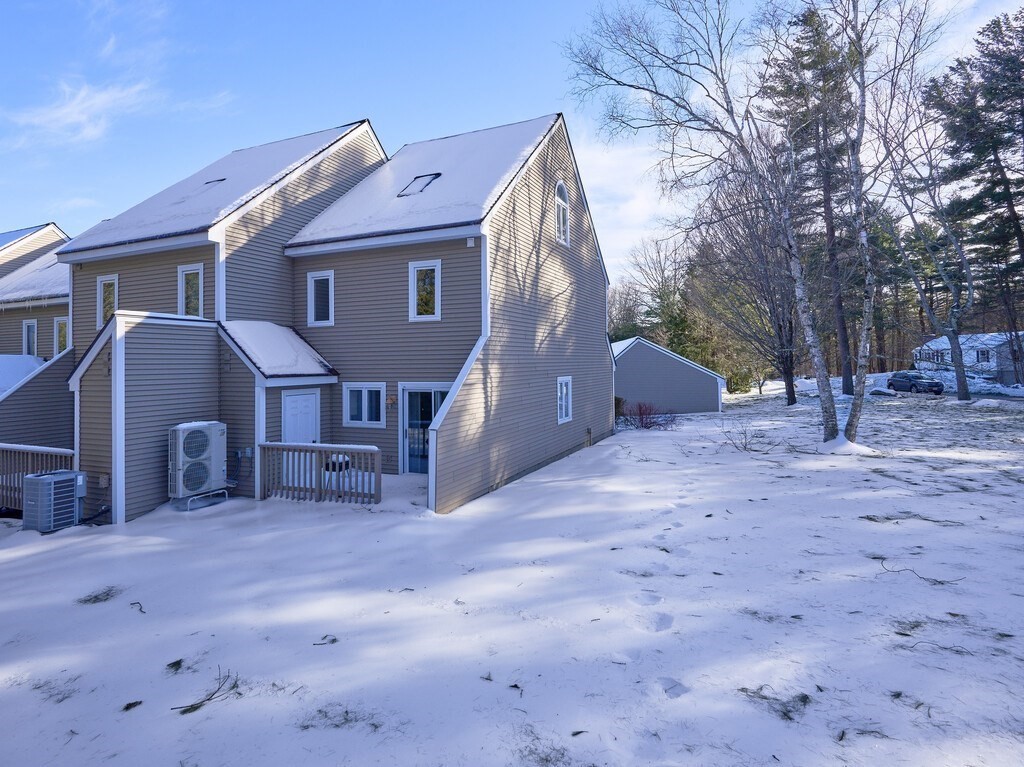 66 Pleasant St # 1