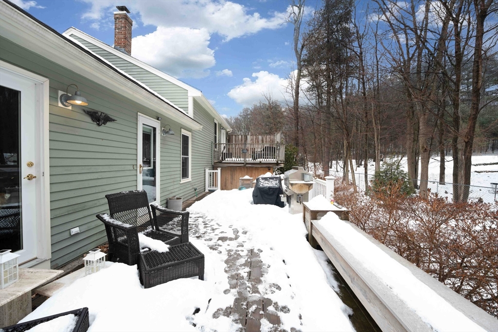 33 Clinton Rd