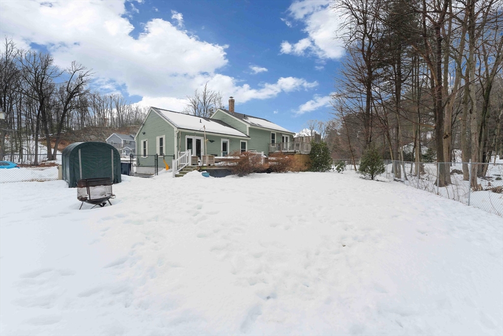 33 Clinton Rd