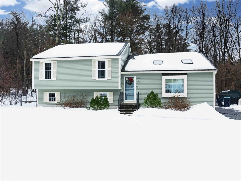 33 Clinton Rd