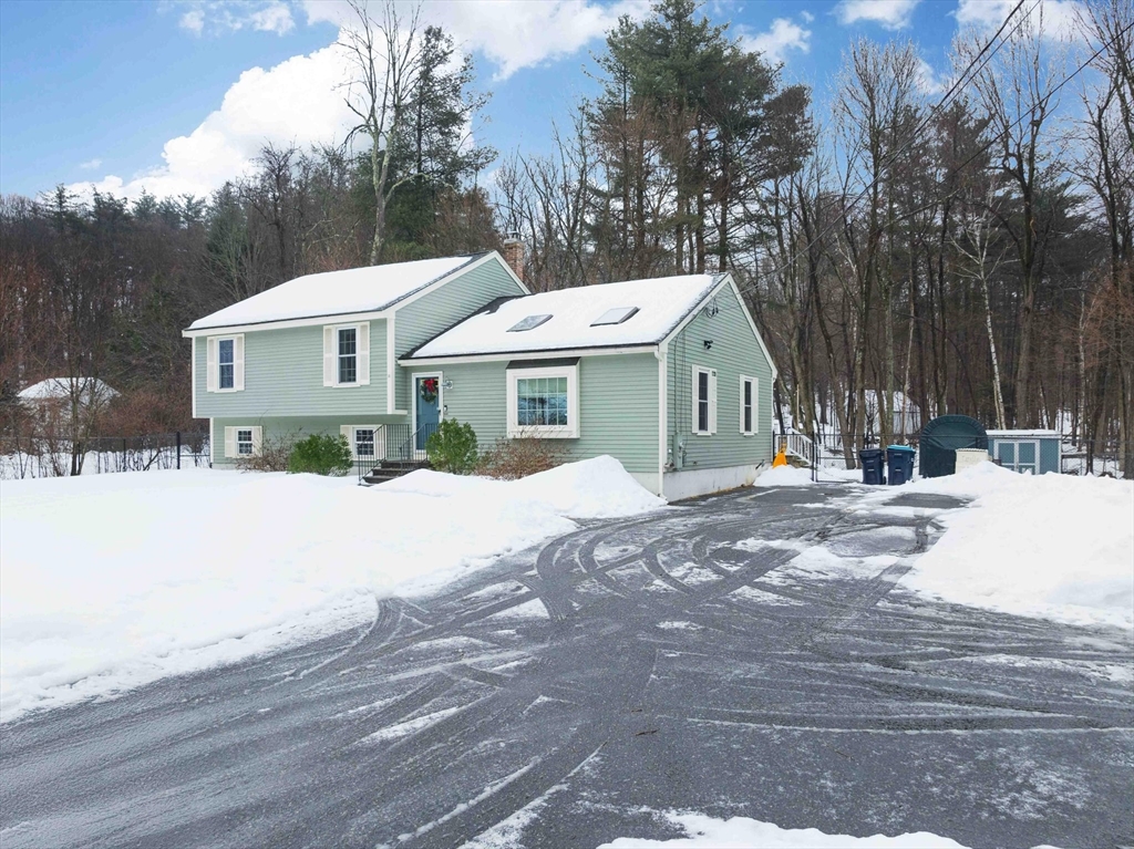 33 Clinton Rd
