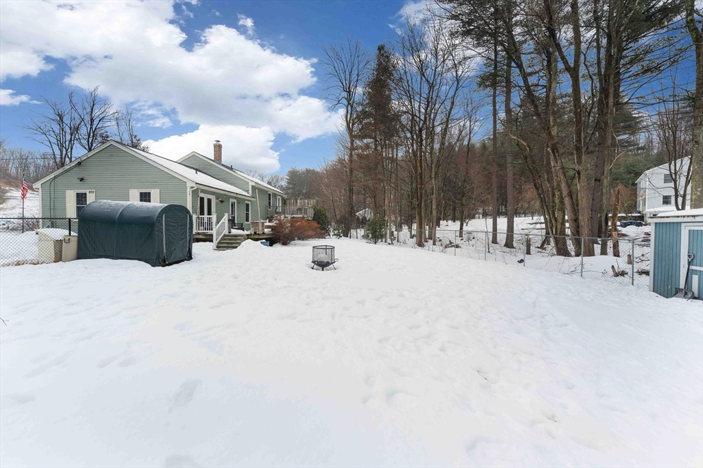 33 Clinton Rd