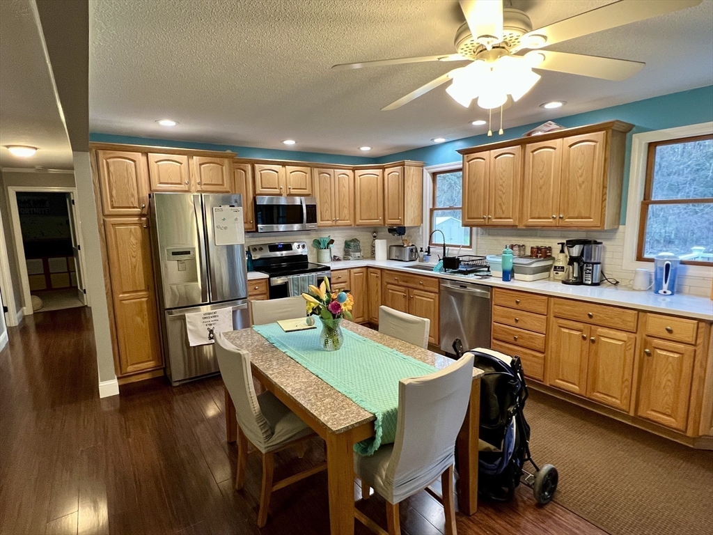 82 Larned Rd